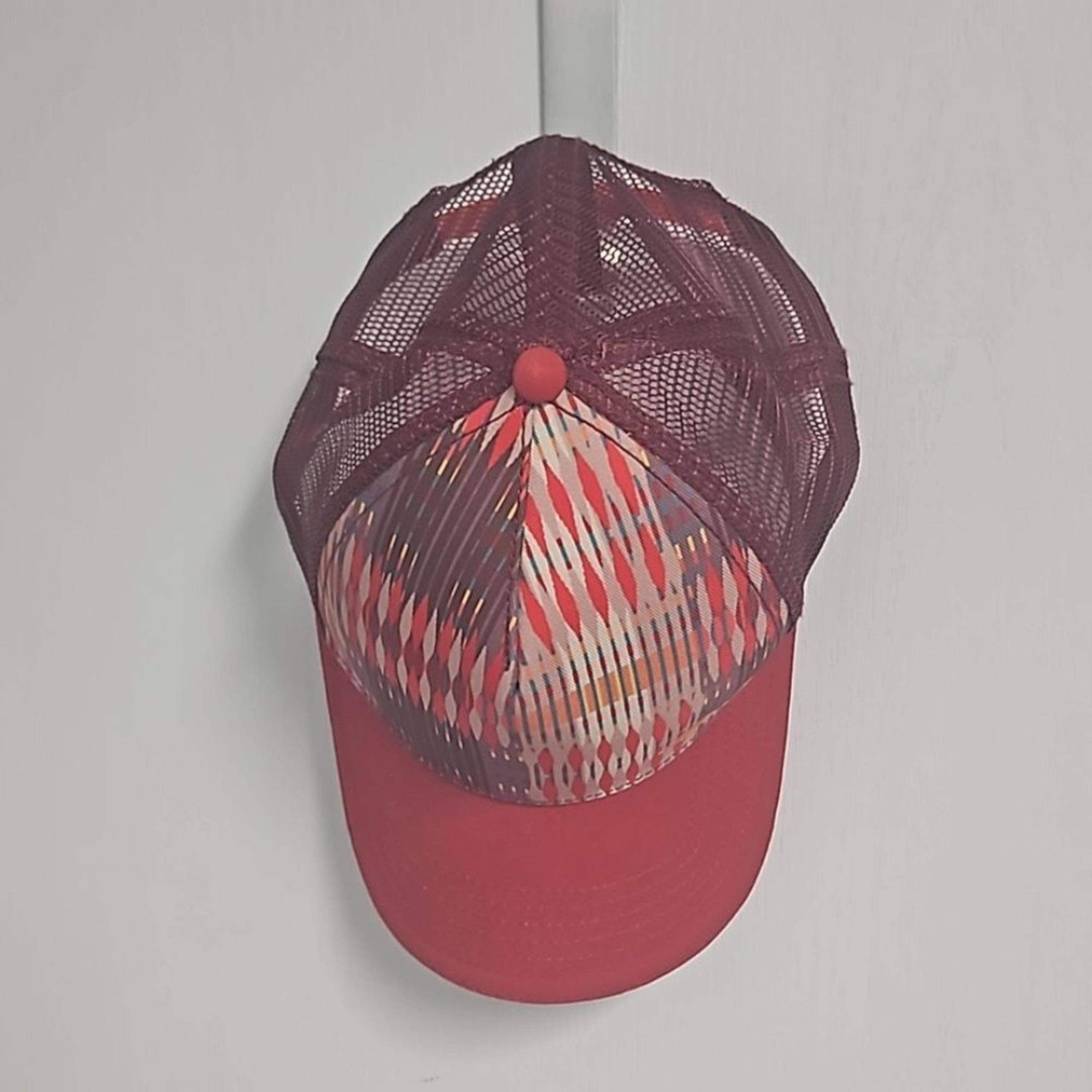 Prana Women’s La Viva Mesh Trucker Hat - Carmine Desert Geo