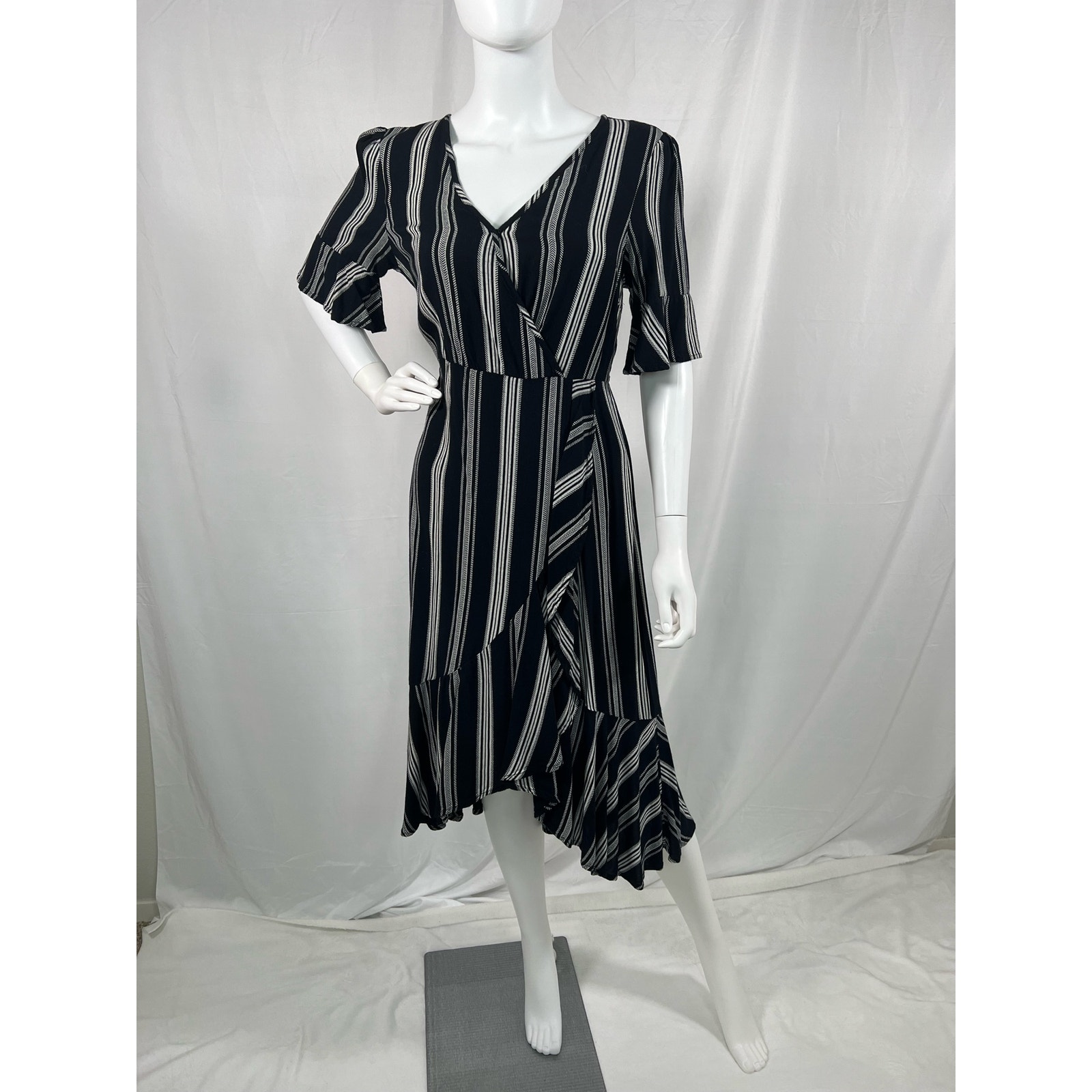 Women's Band of Gypsies Black and White Striped Dress Size Small