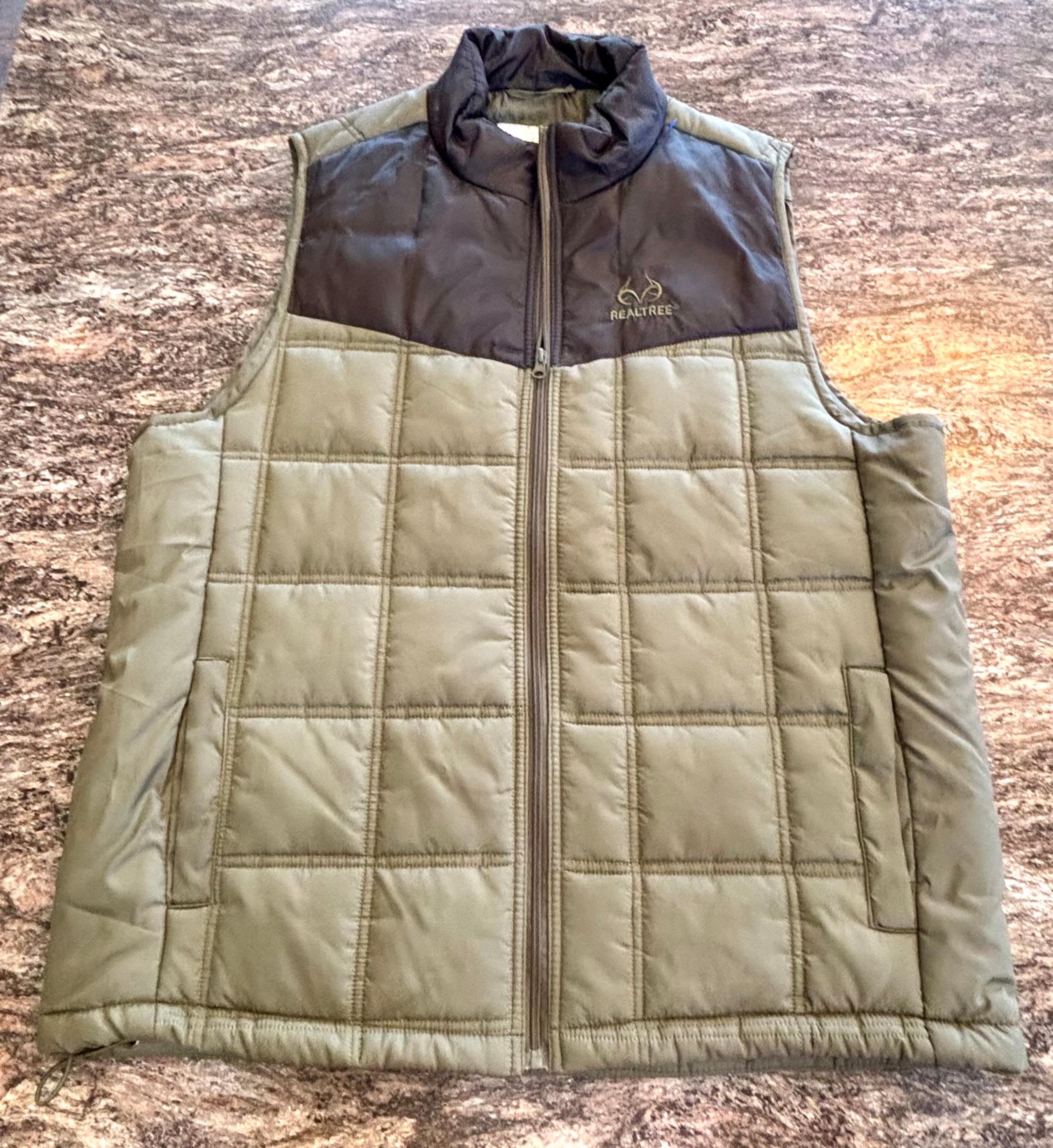 Realtree Polar Soft Shell Puffer Vest Two Tone Green Men’s XL Outdoor Hunting