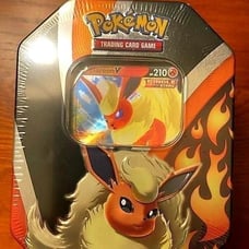 Pokémon TCG: Eevee Evolutions Tin