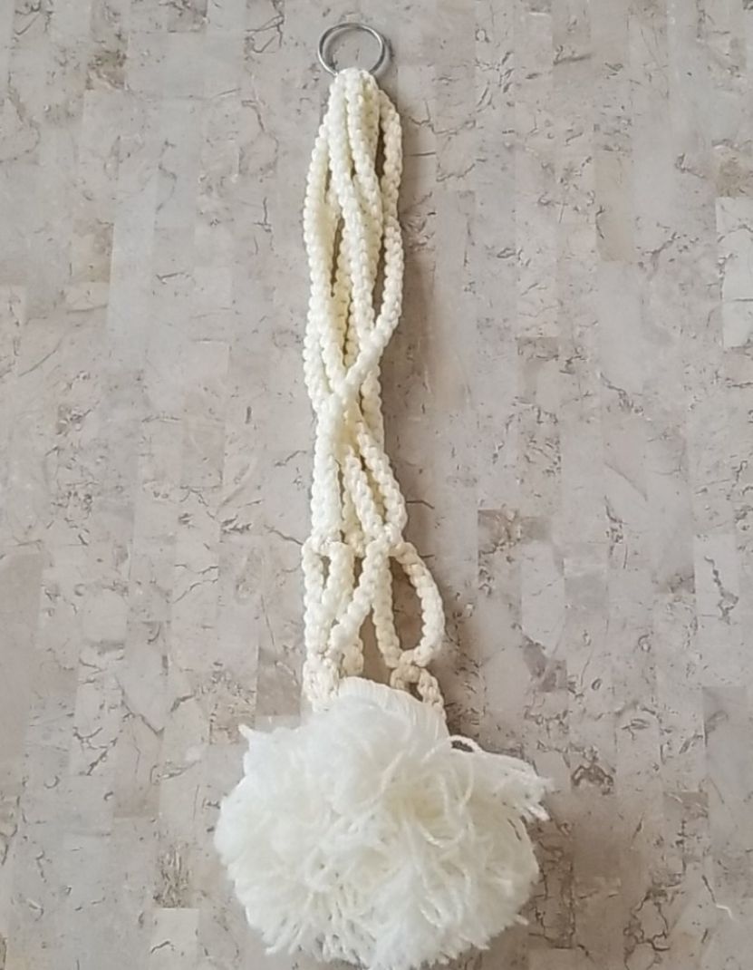 Vintage Macrame Plant/Pot hanger