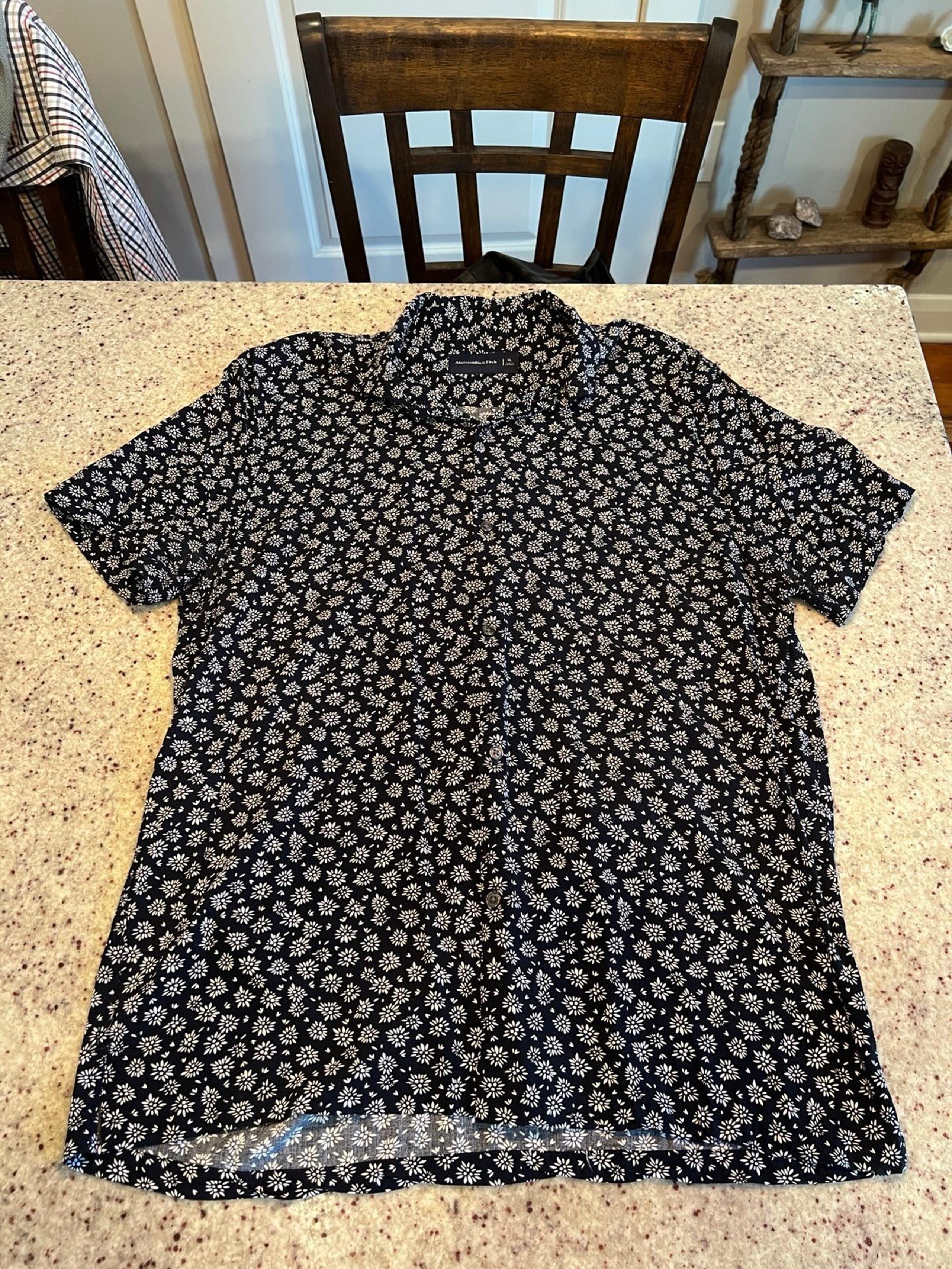 Abercrombie & Fitch Floral Button-Down Shirt