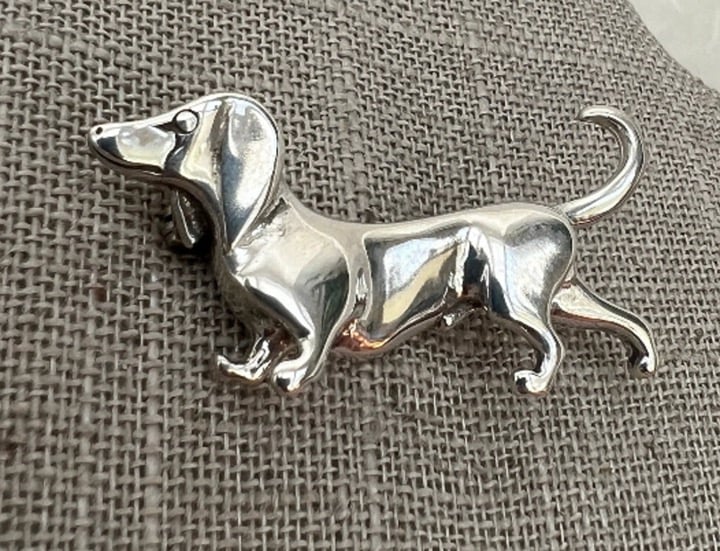 Vintage Sterling Silver Dachshund Brooch Pin SP-2934