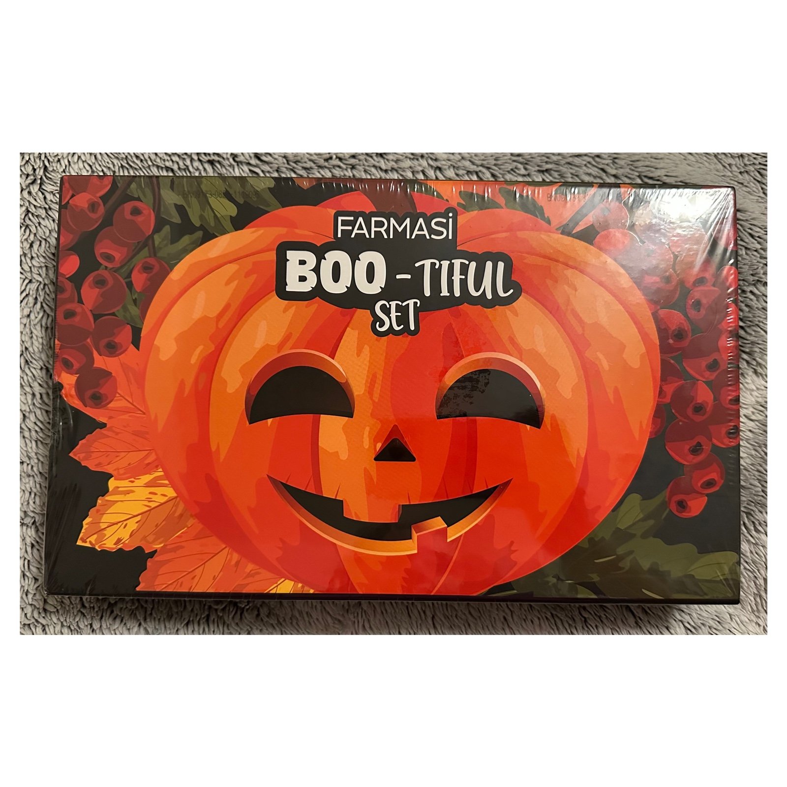 Farmasi Boo-tiful Set #2