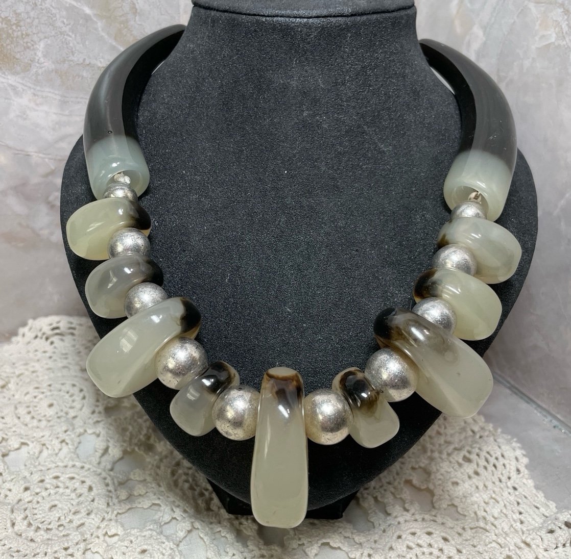 Wow! Wonderful Chunky Faux Horn Necklace