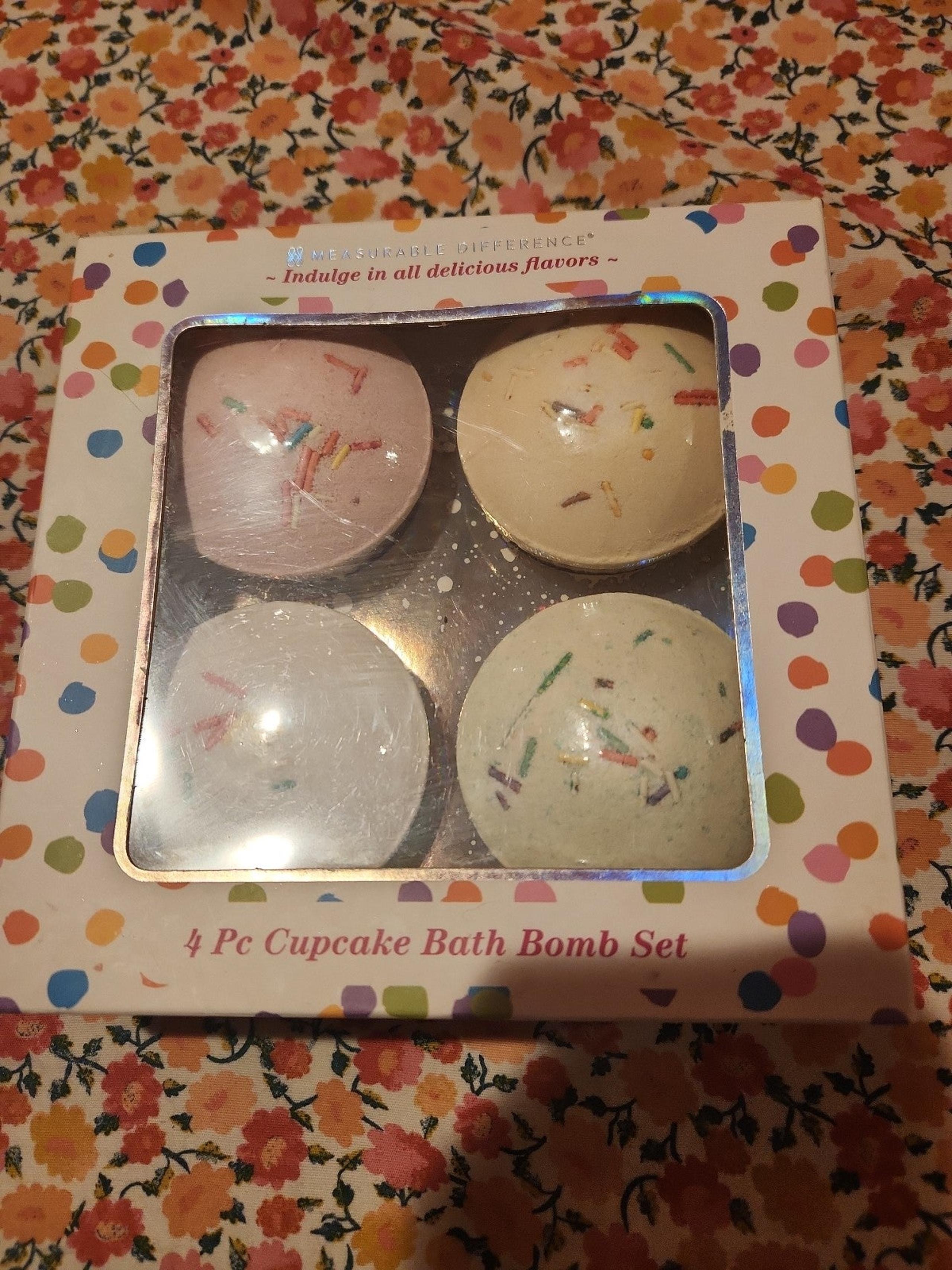 Cupcake bath bomb set (4)