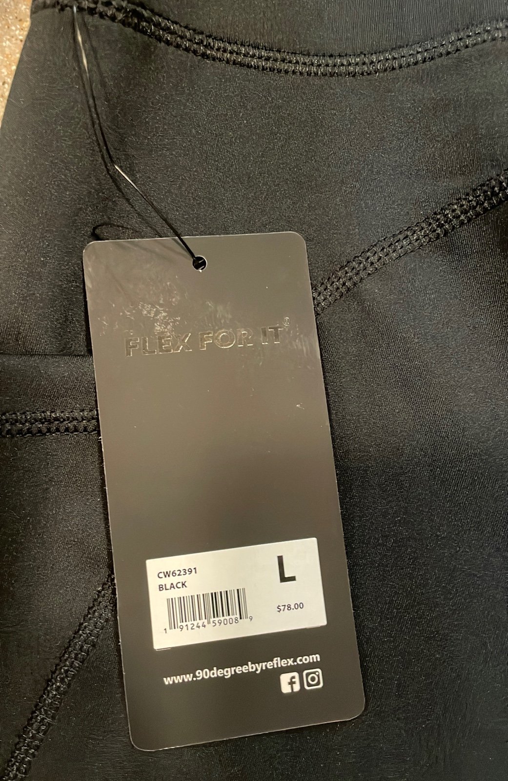Brand new yoga pants
