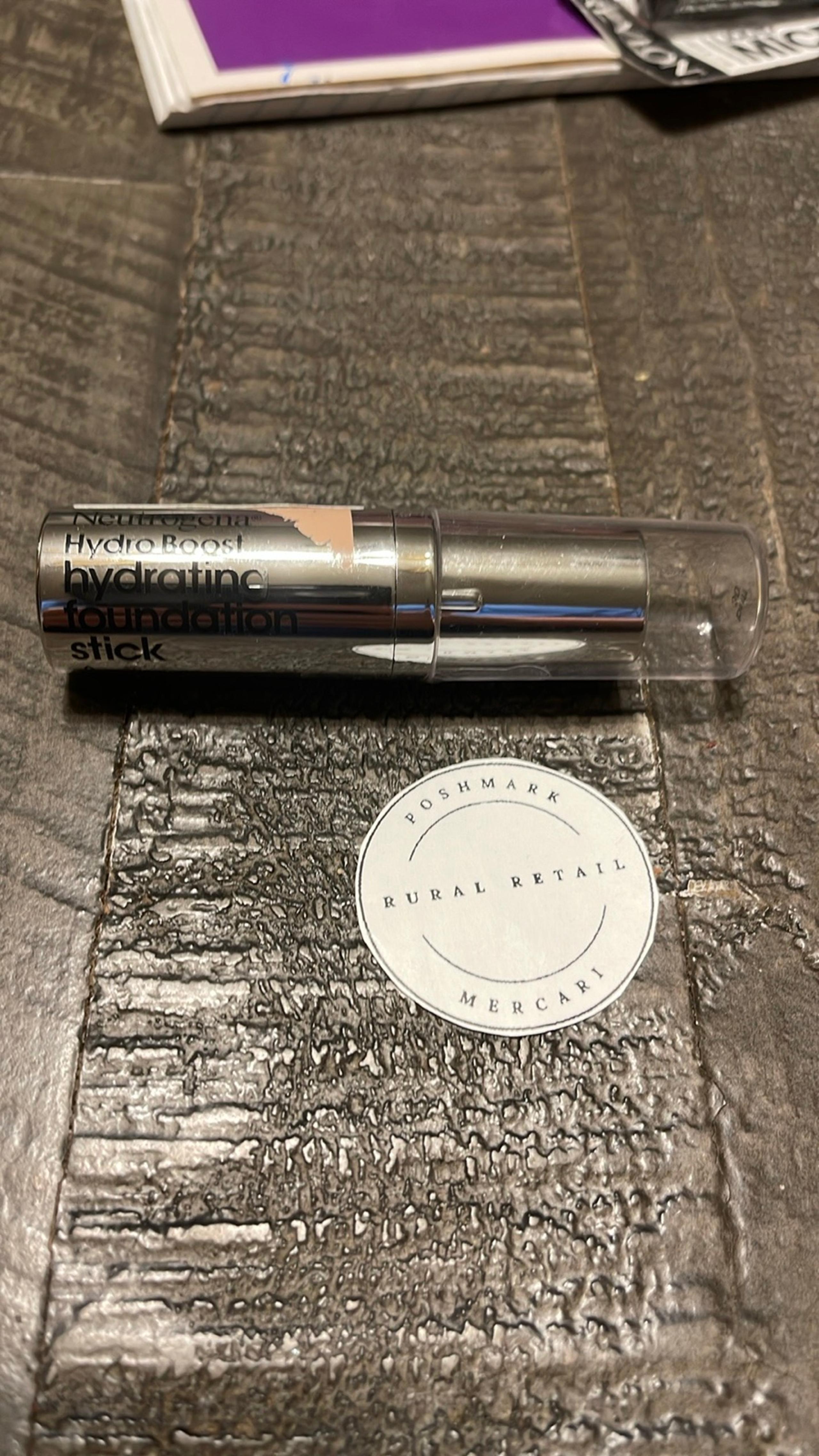 Neutrogena Hydra Boost Hydrating Foundation Stick in Buff 30