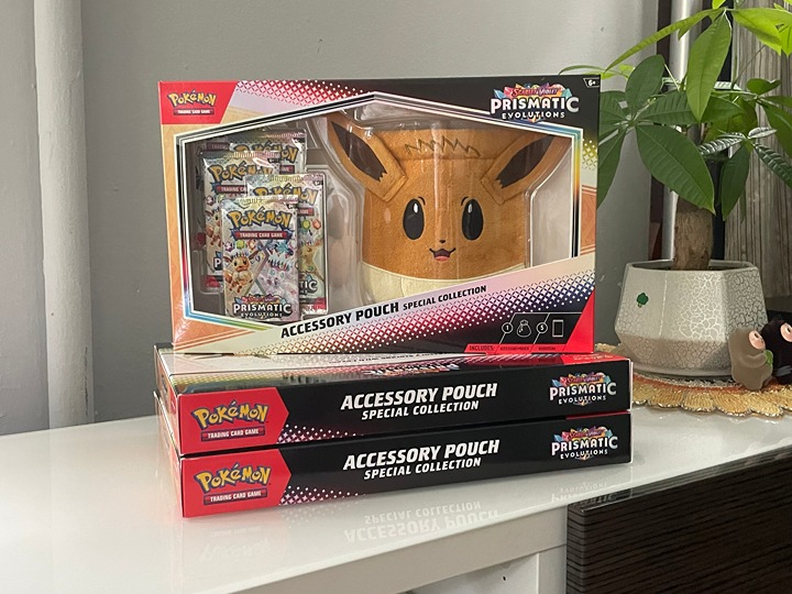 3x Pokemon Prismatic Evolutions Eevee Pouch Collection