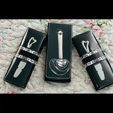 Beehive Heart Shaped Measuring Spoons & Kate Aspen Spreaders Bundle NWT