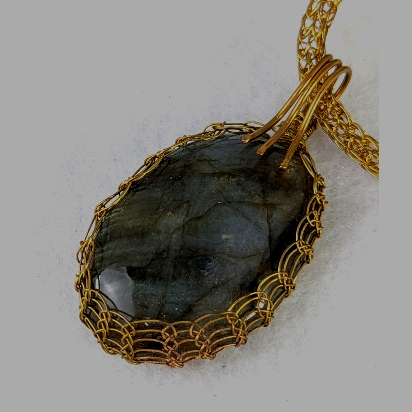 Labrodite and aged red brass wirewoven viking knit L to 22 Cabochon 30 x40mmNIB