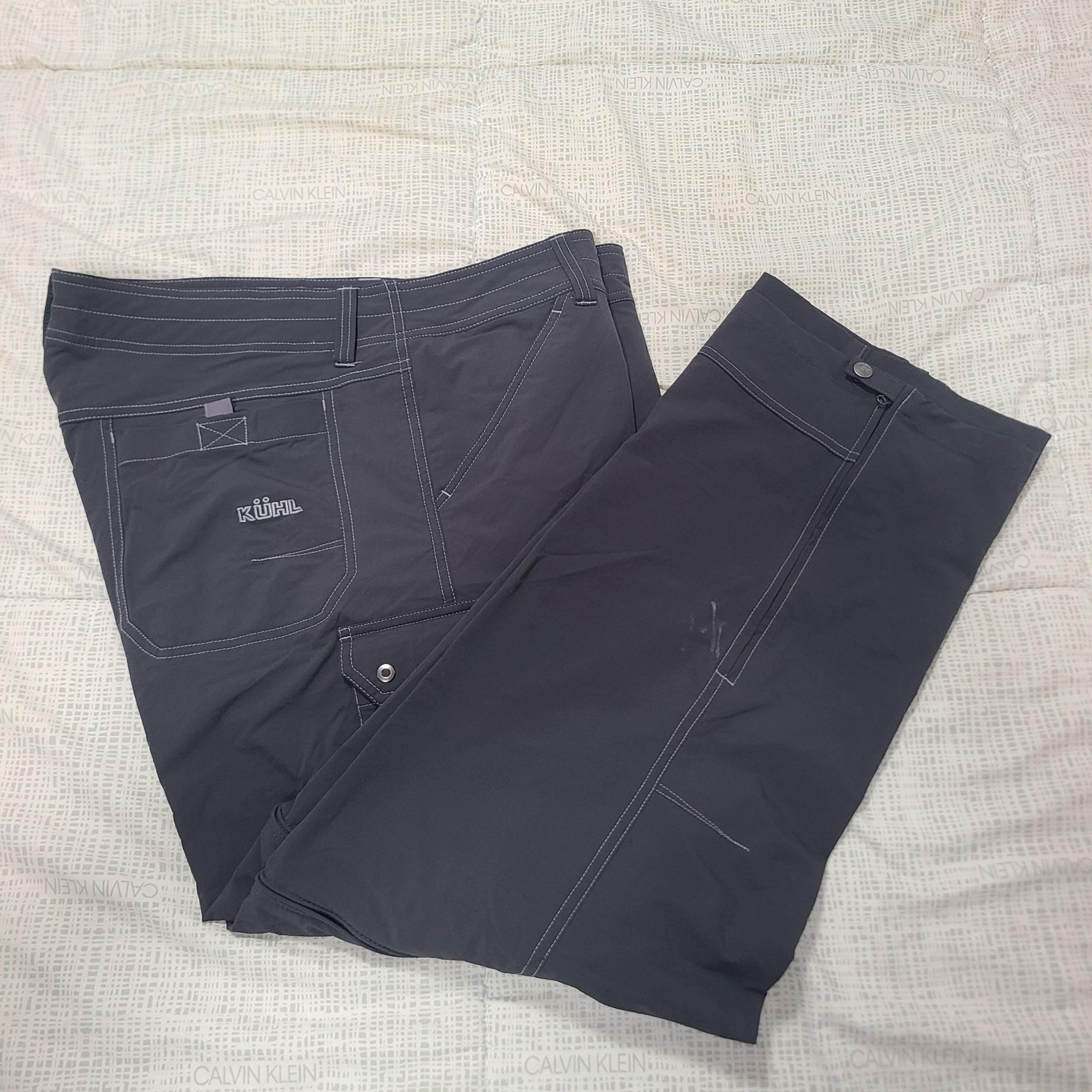 Kuhl Renegade Stealth Convertible Cargo Zip Off Pants Gray Mens Size 40x30