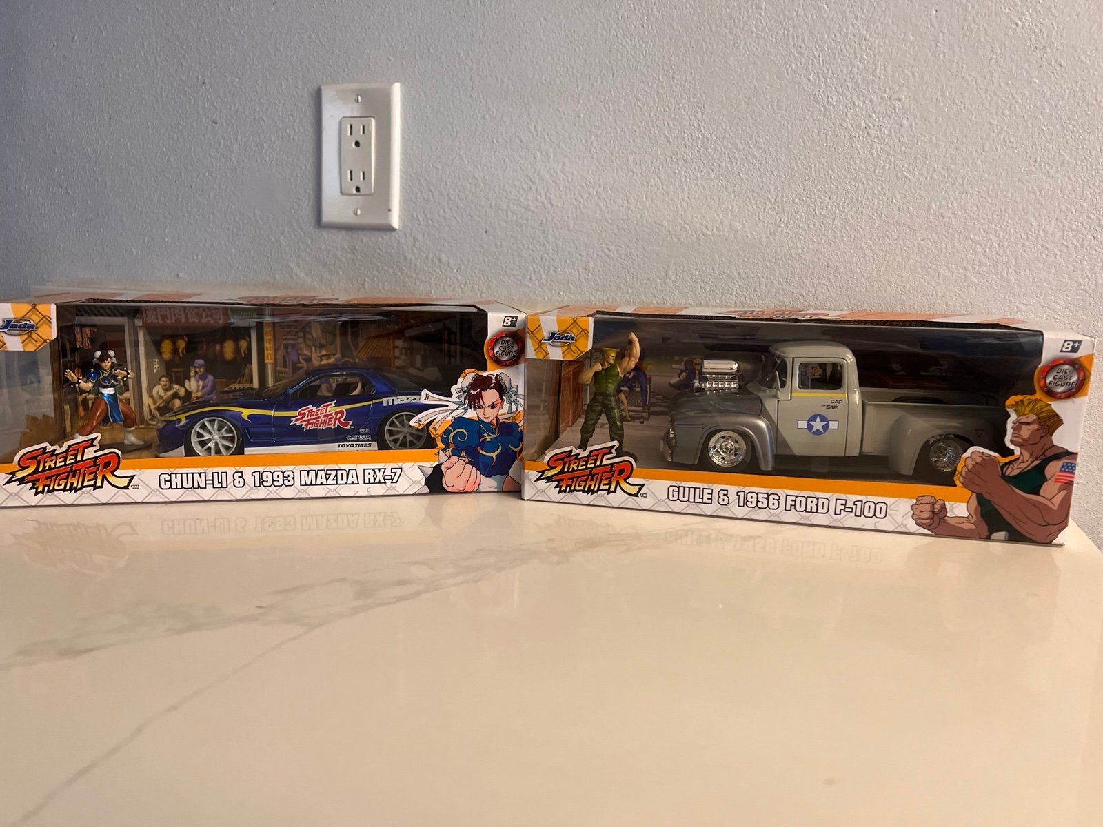 Street Fighter Die Cast Figure and toy vehicle lot of 2