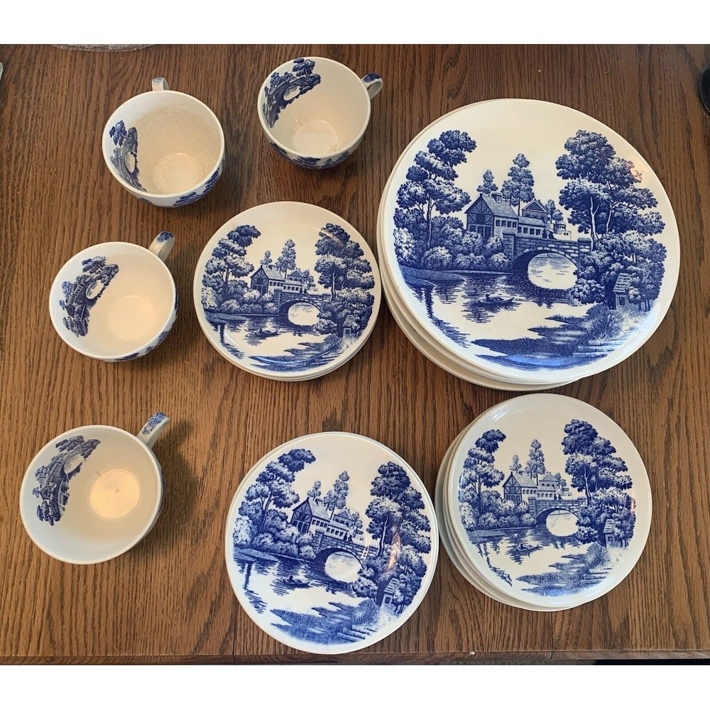 Vintage NASCO LAKEVIEW Dinnerware Hand Painted Japan. Lot Of 28 Pieces
