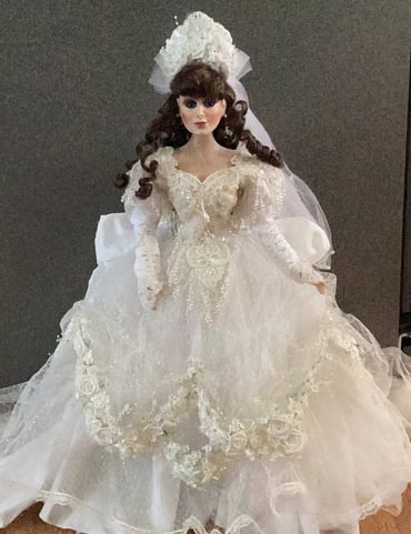 VANESSA ULTIMATE BRIDE