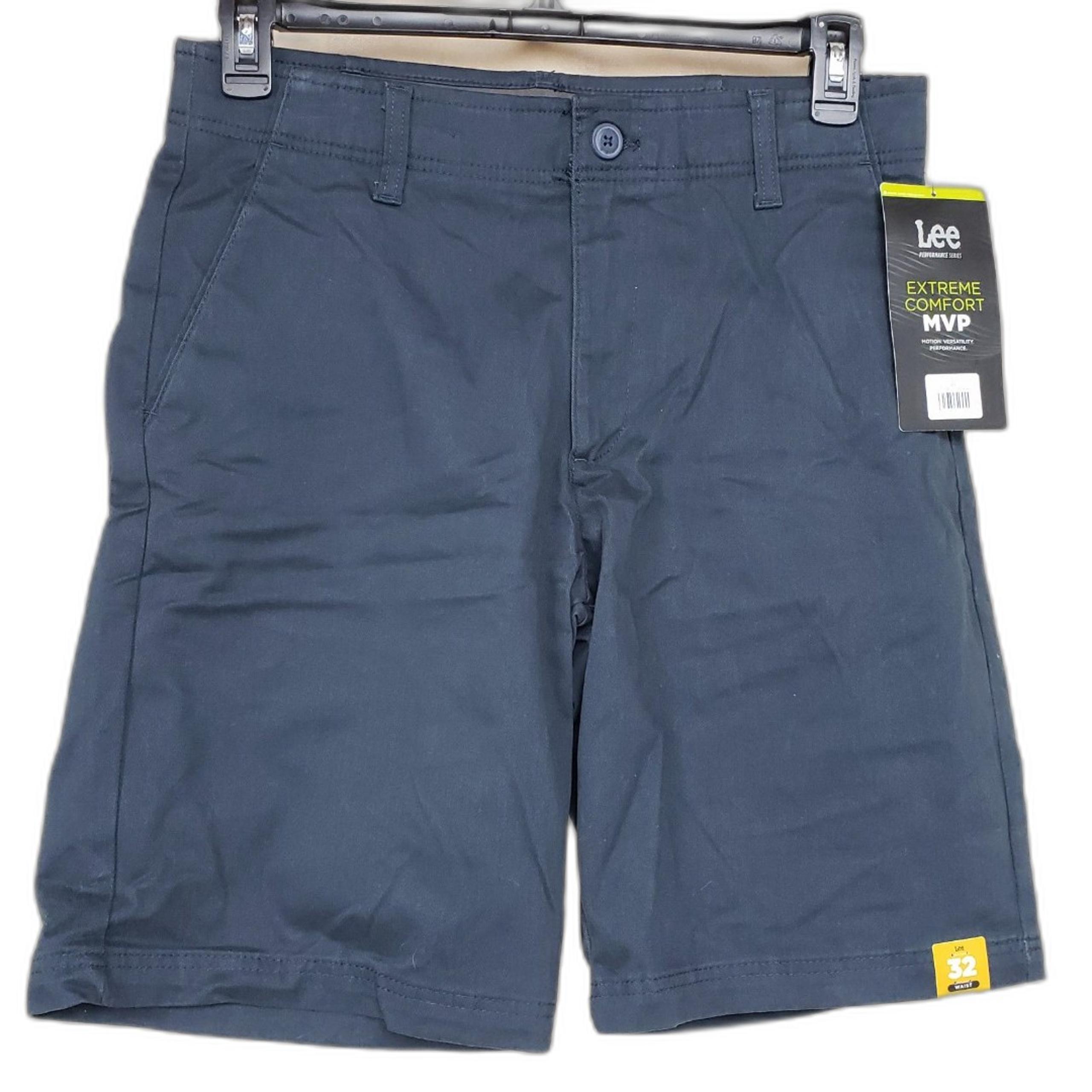 Lee Men's 32x10 MVP Extreme Comfort Khaki Shorts Navy Blue