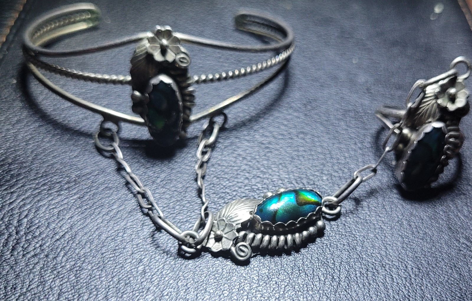 Native Vtg S Silver Abalone Shell Signed J.J. Women's Ladies Slave Bracelet Ring