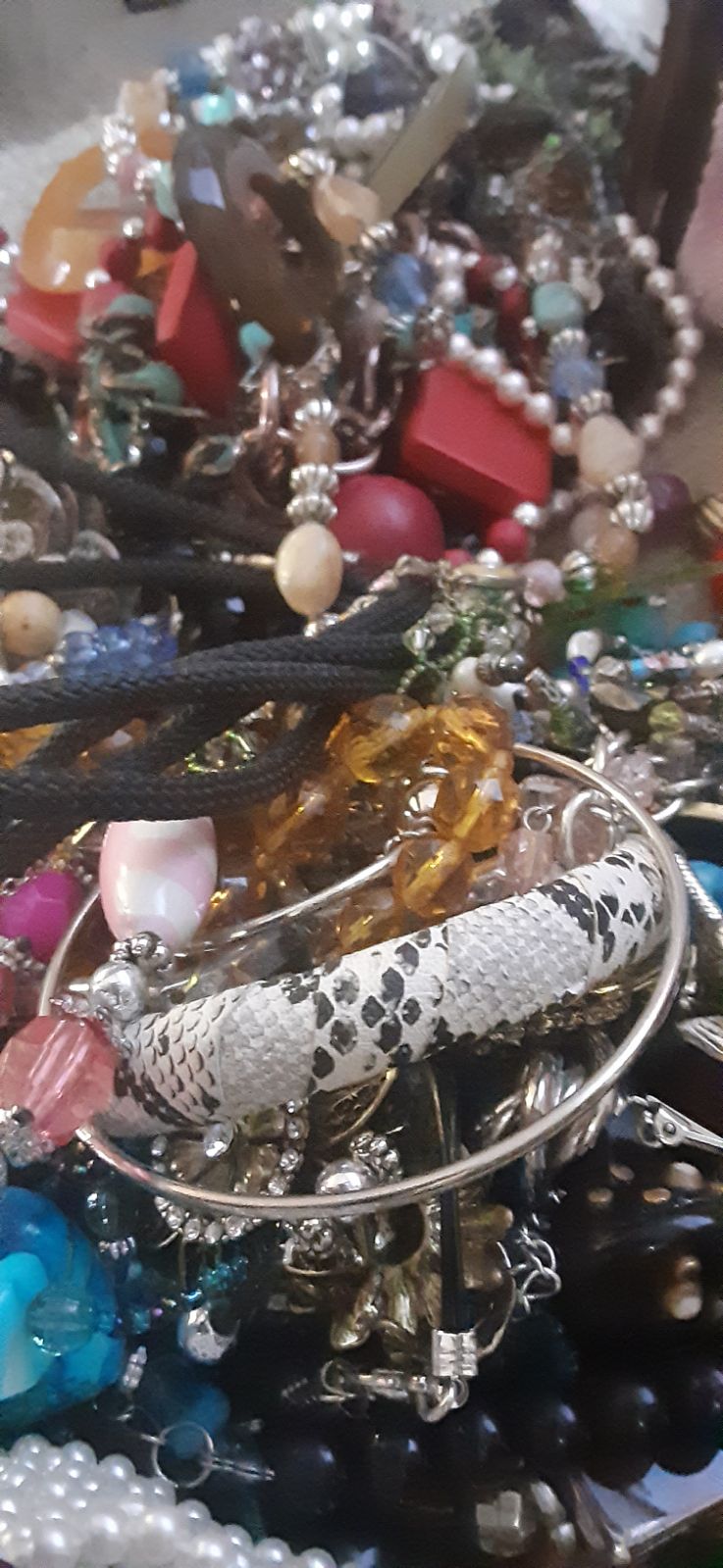 8 lb lot jewelry