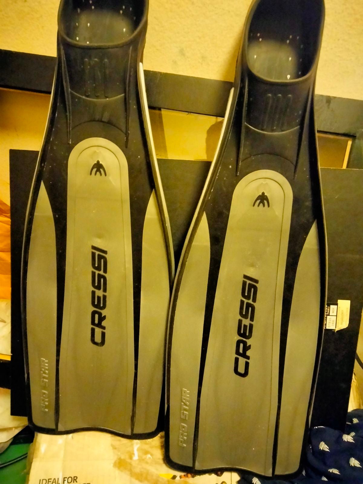 Diving fins