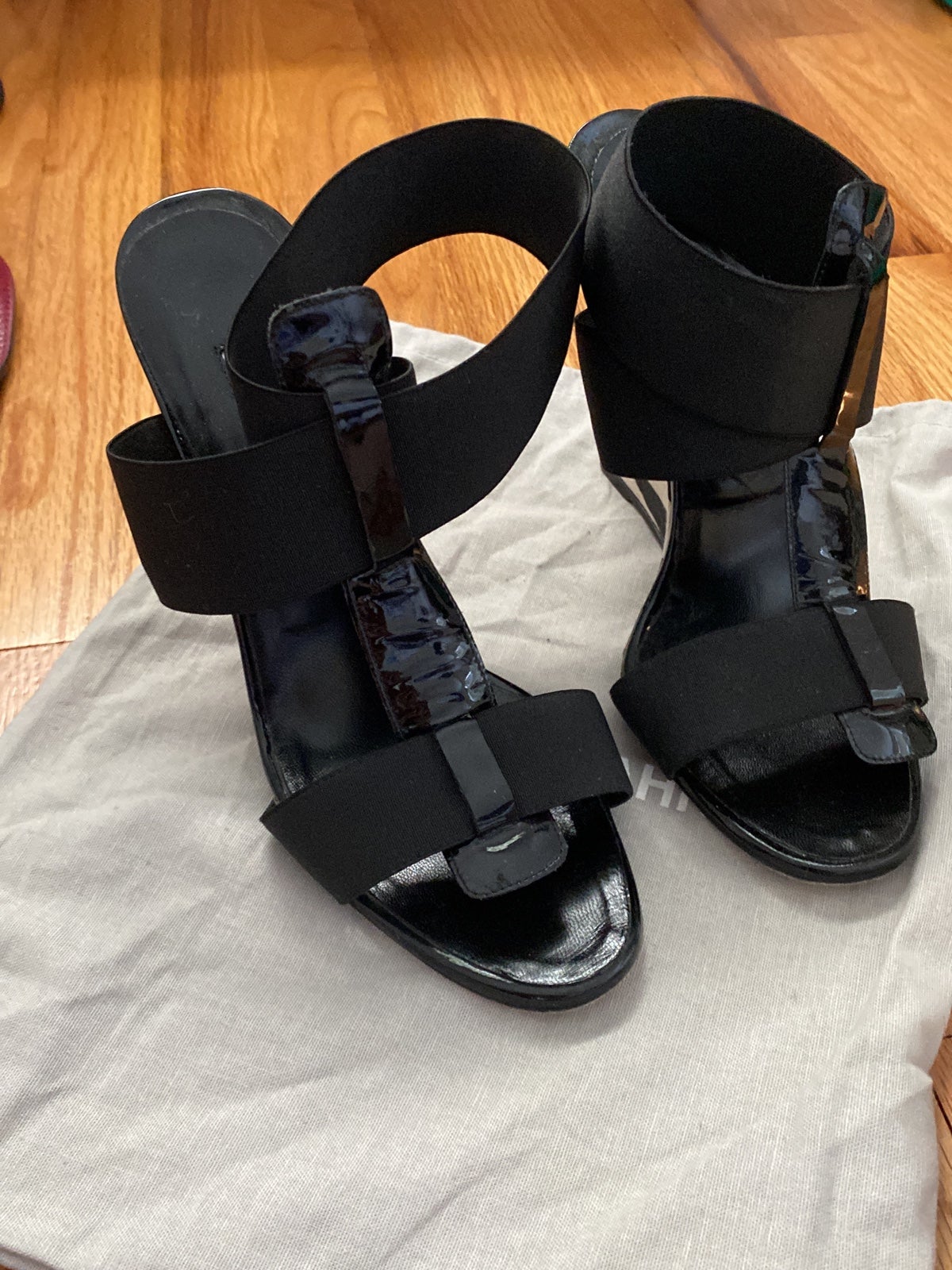 manolo blahnik vintage wedges