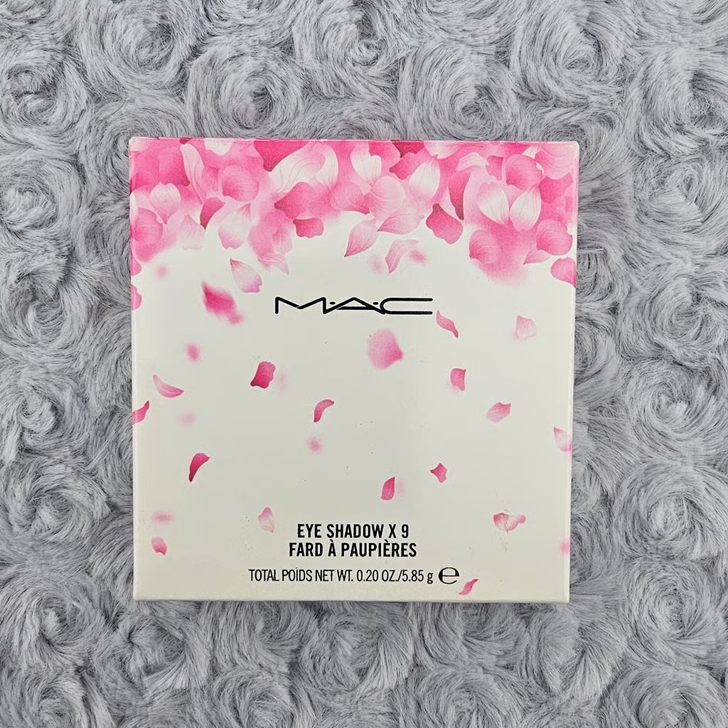 MAC / M.A.C Cosmetics - Cherry Blossom Kabuki Doll Eyeshadow Palette (9 Shades)