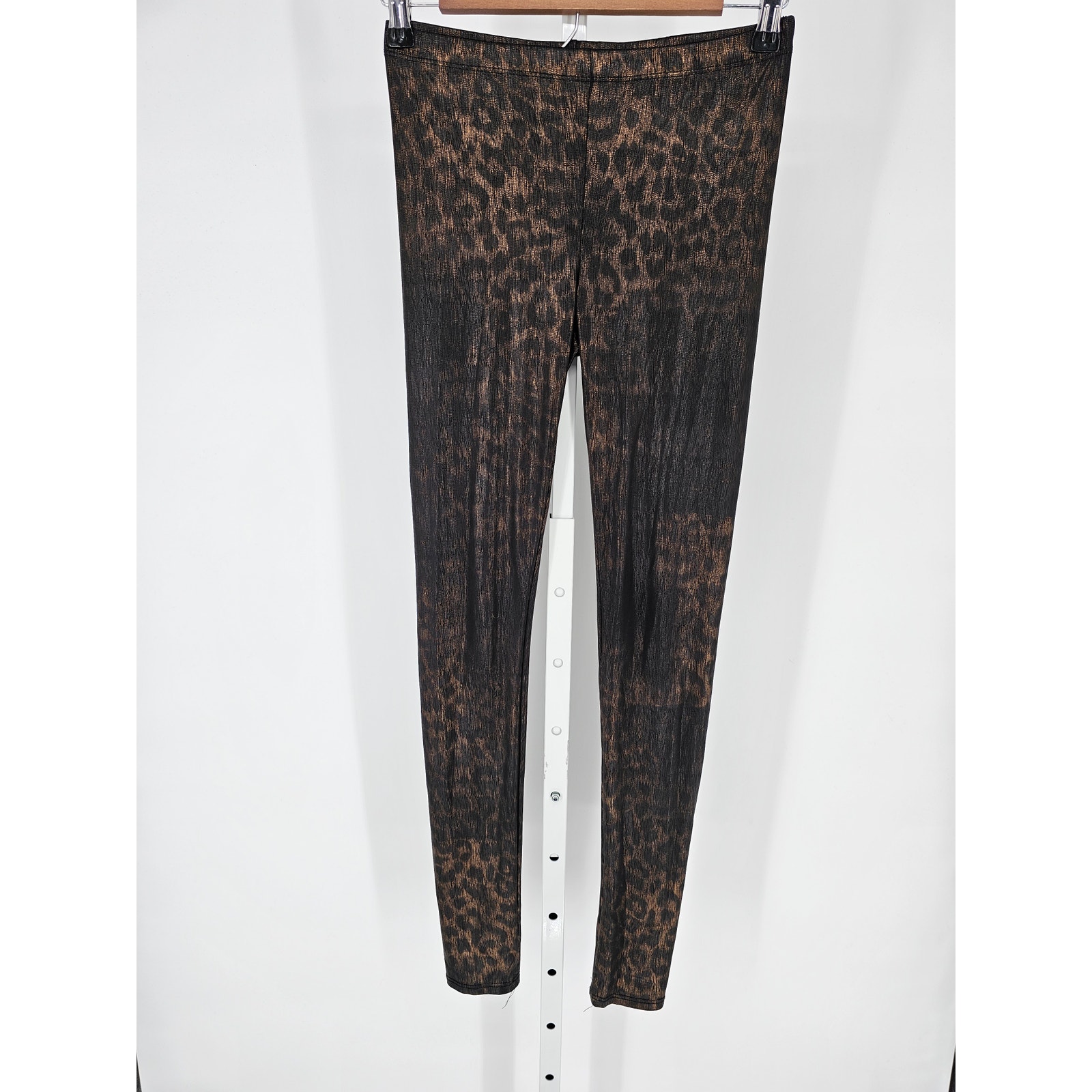 FOREVER 21 Gold Athletic Leggings for Women Mercari