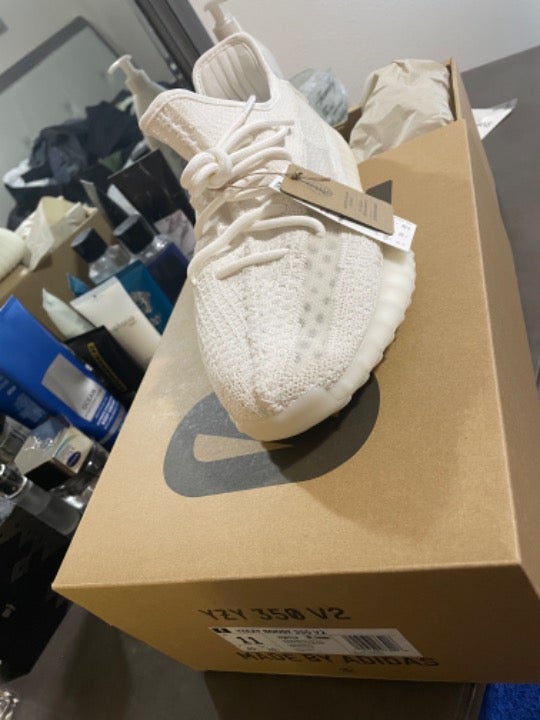 Adidas Yeezy Boost 350 V2