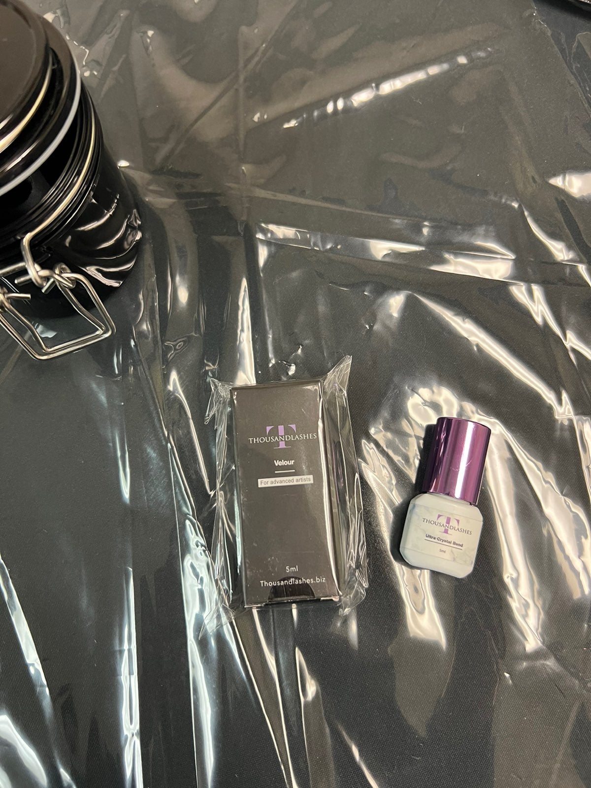 Lash extension glue