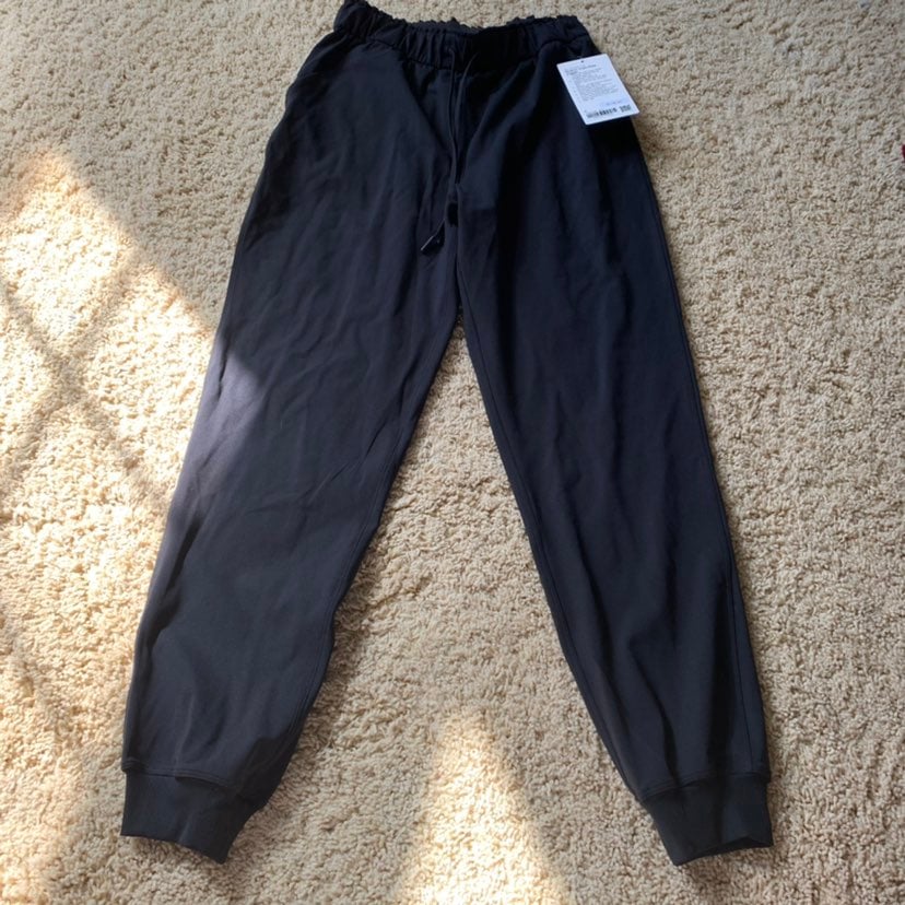 NWT high rise lululemon joggers