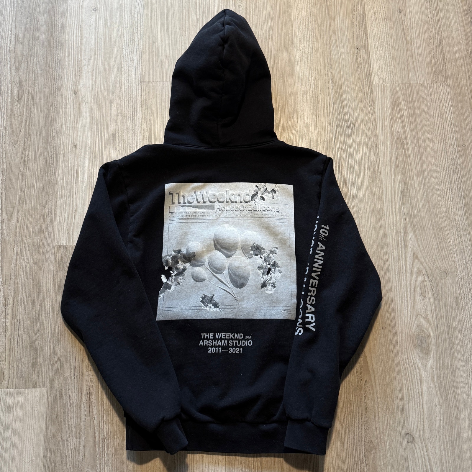 The Weekend x Daniel Arsham Studio House of Balloons Hoodie Sweatshirt Sz Small