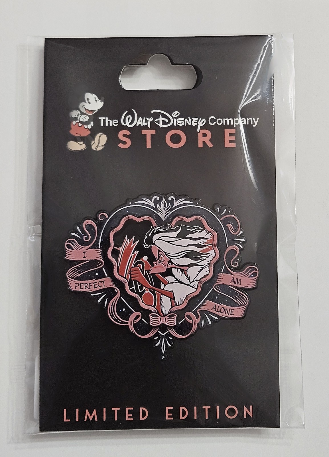 Disney DEC Villaintine's Day 2025 Pin 101 Dalmations Cruella de Vil Pin