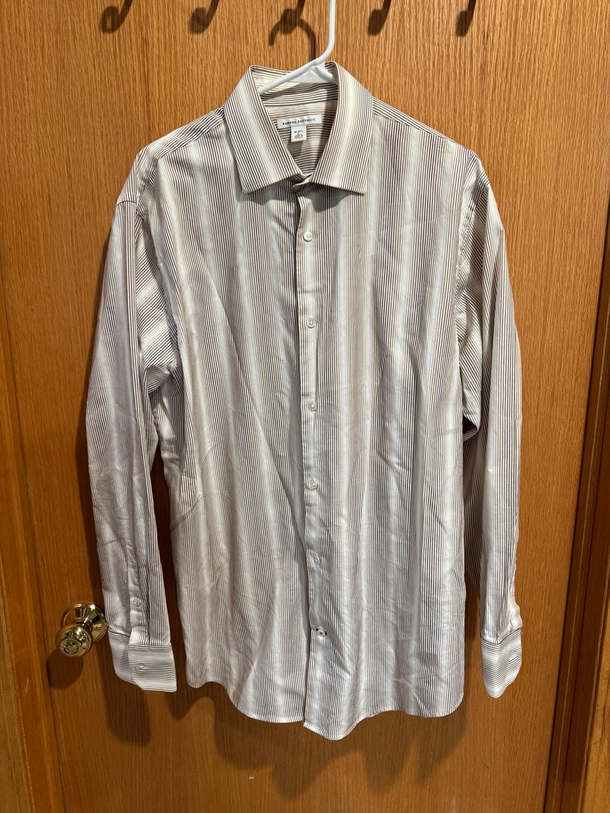 Banana Republic Shirt Mens L 16-16.5” striped Button Up Long Sleeve Large