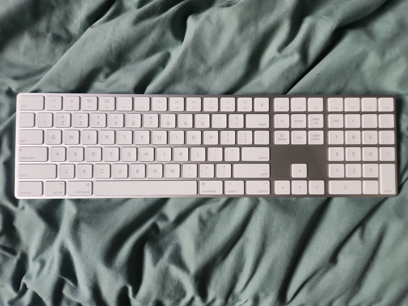 Apple Wireless Keyboard