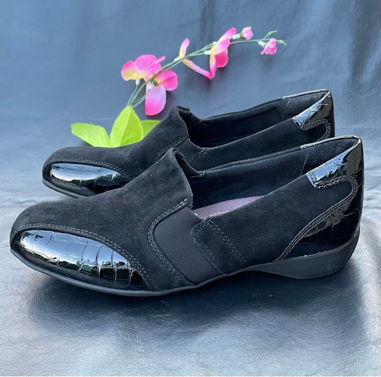 Clarks Everyday Noreen sleep on Will Black Suede/Croc Patent Loafers Size 7.M