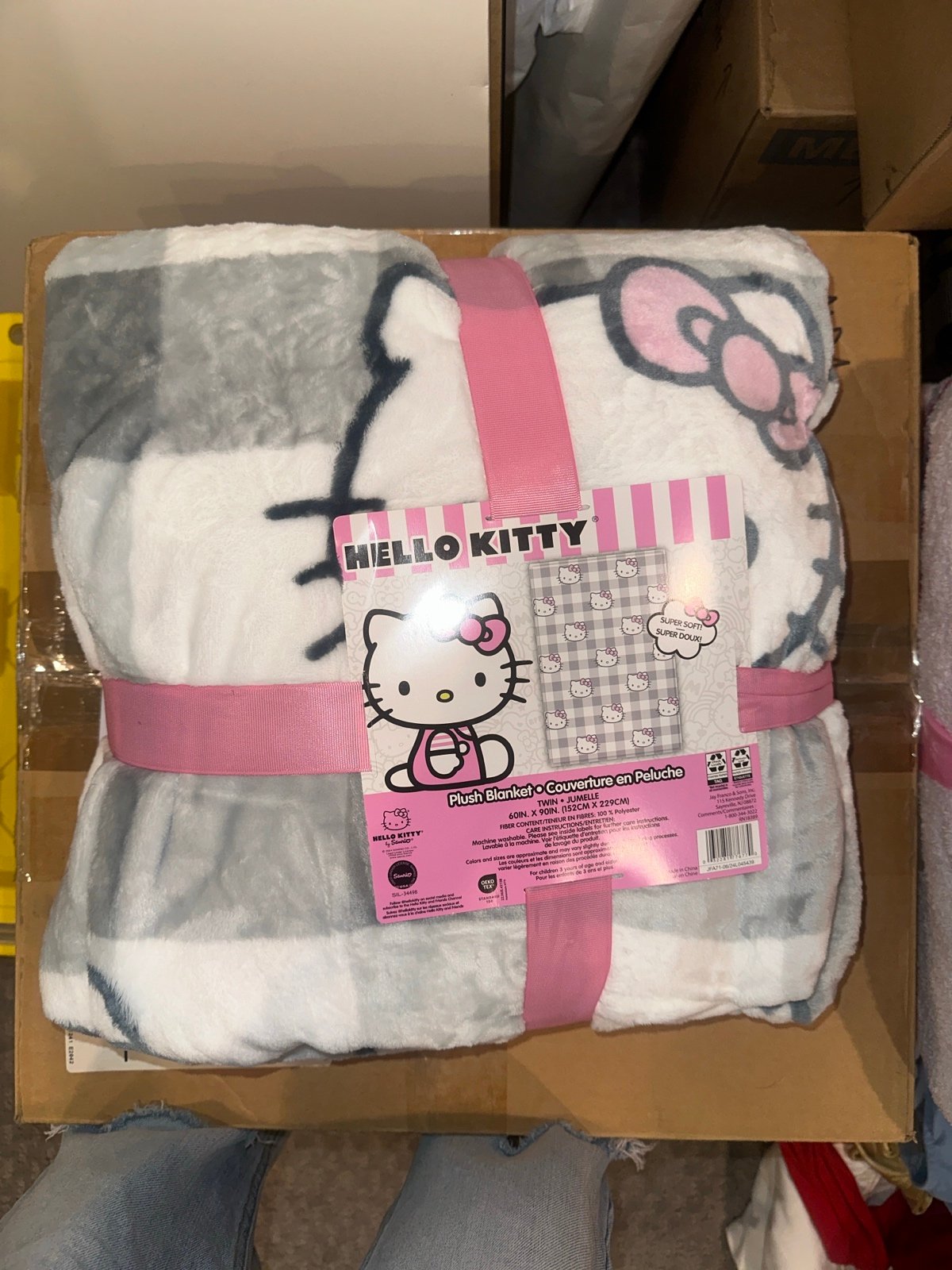 Hello kitty blanket