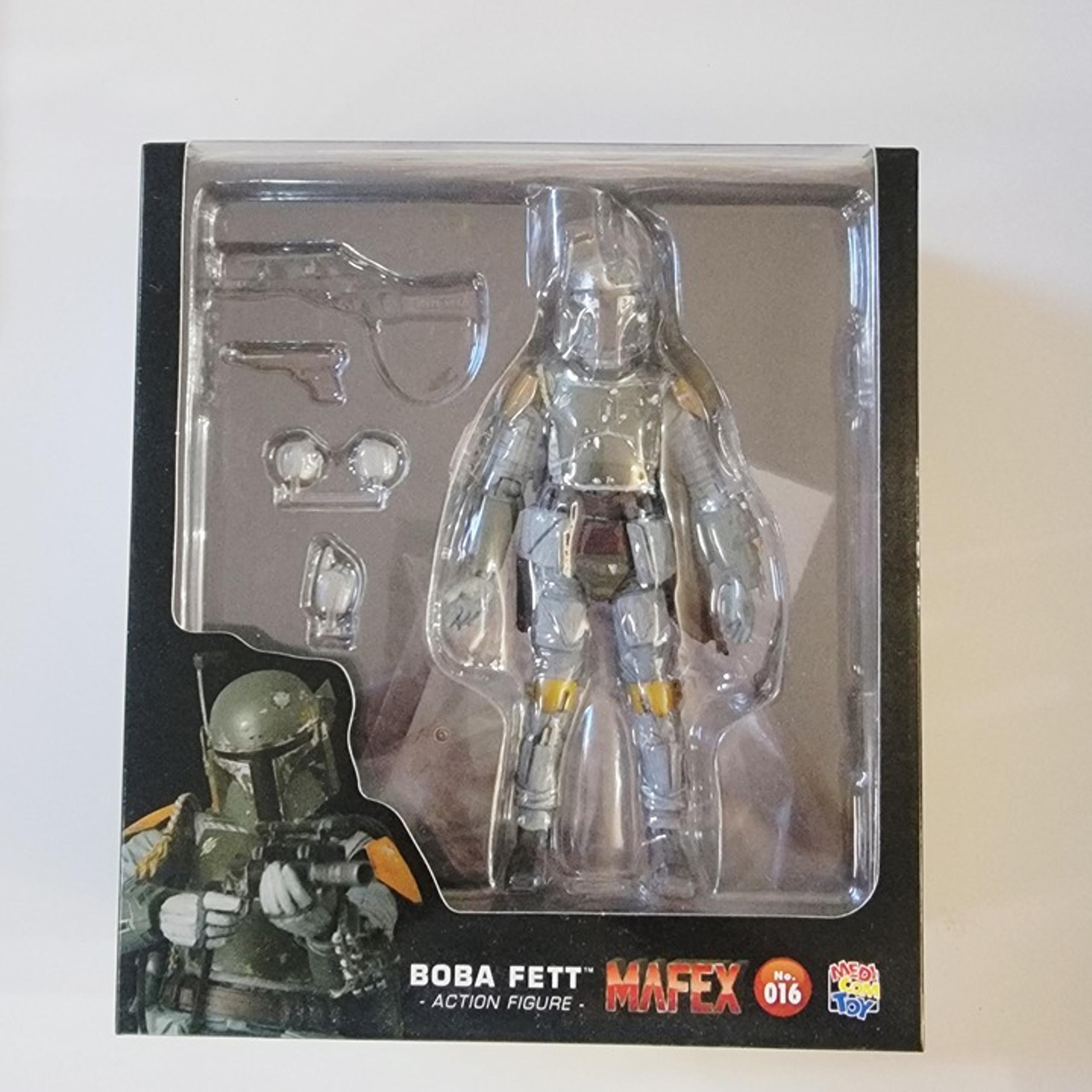 MAFEX No. 16 Star Wars Boba Fett Action Figure - Medicom