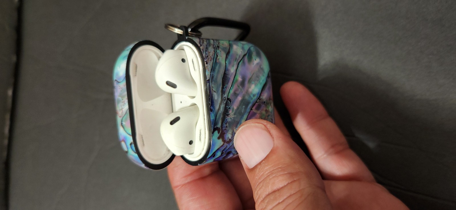 Apple earbuds