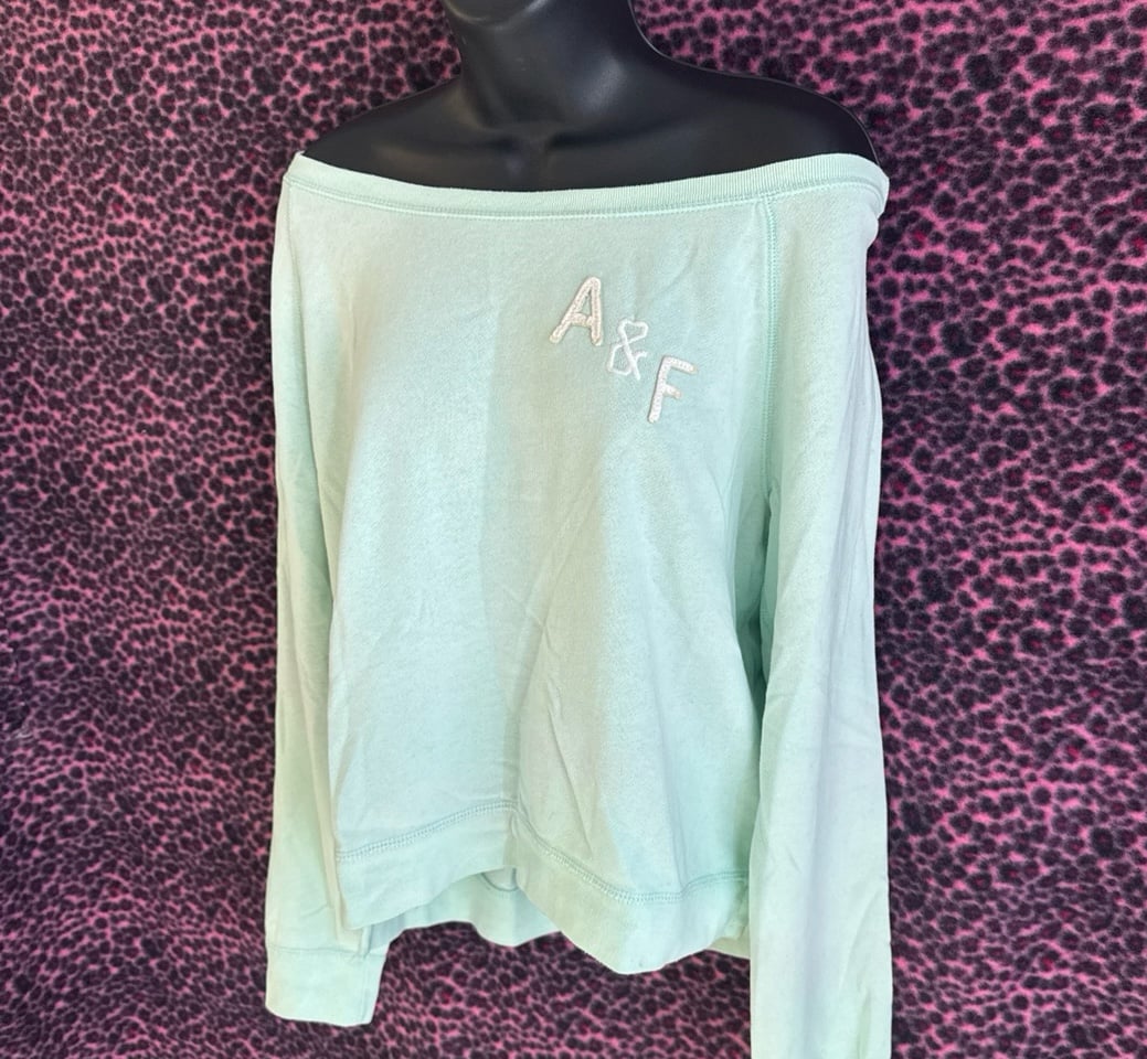 Abercrombie & Fitch Slouchy Off The Shoulder Sweatshirt
