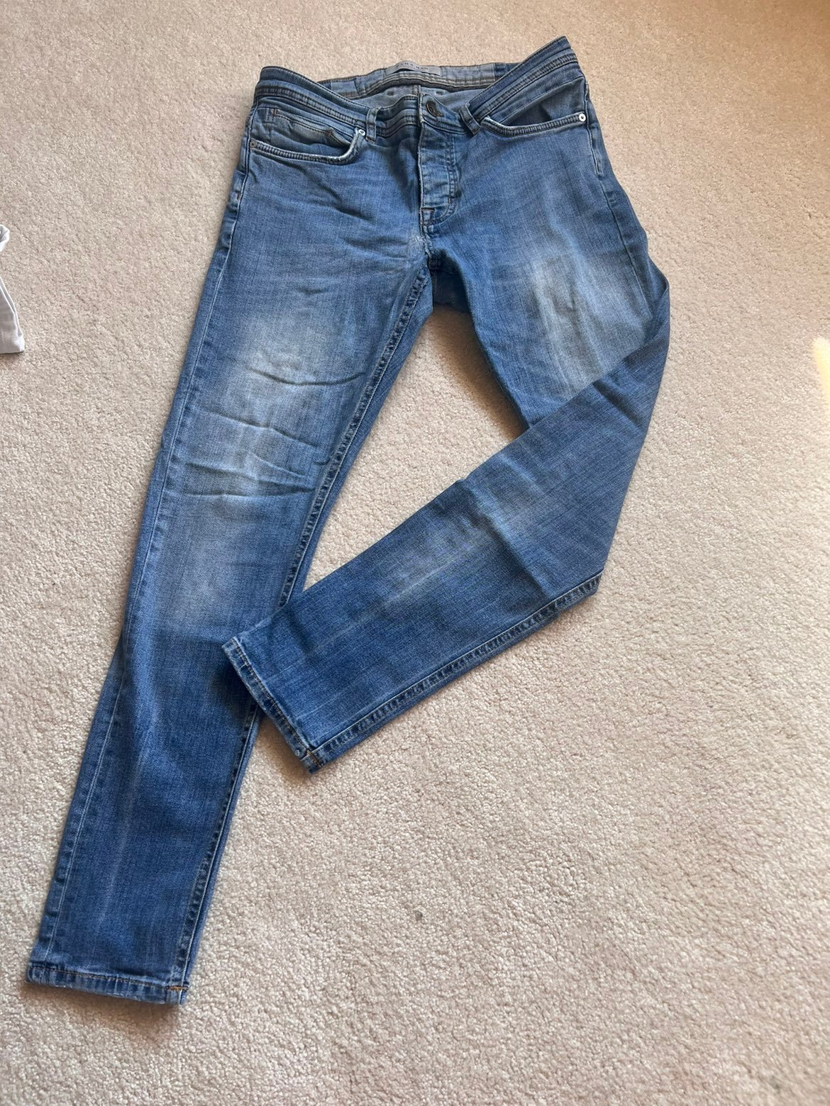Zara mens original jeans size 32 like new!