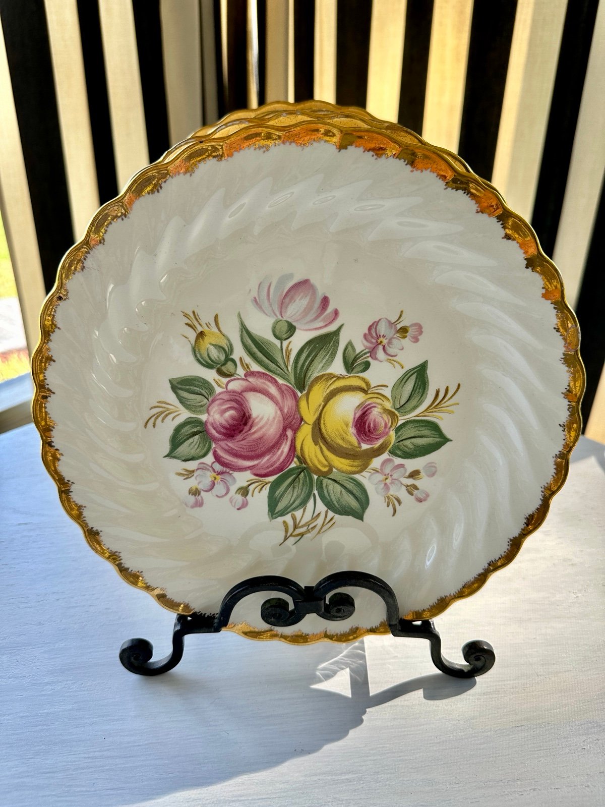 1930’S ROYAL CHINA, SET/5, DINNER PLATES. QUBAN ROYAL.