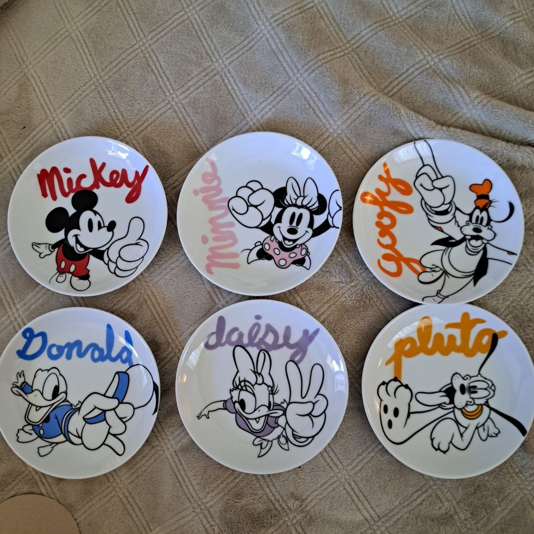 6 Appetizer Plate Disney Ceramic 6in Mickey Mouse & Friends New