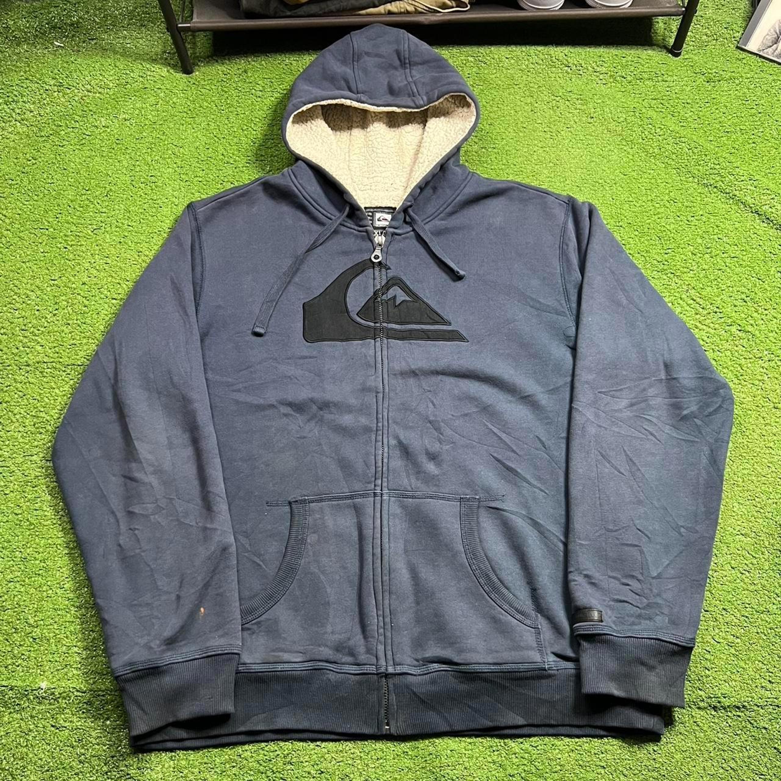 vintage quiksilver navy sherpa lined big logo zip up hoodie