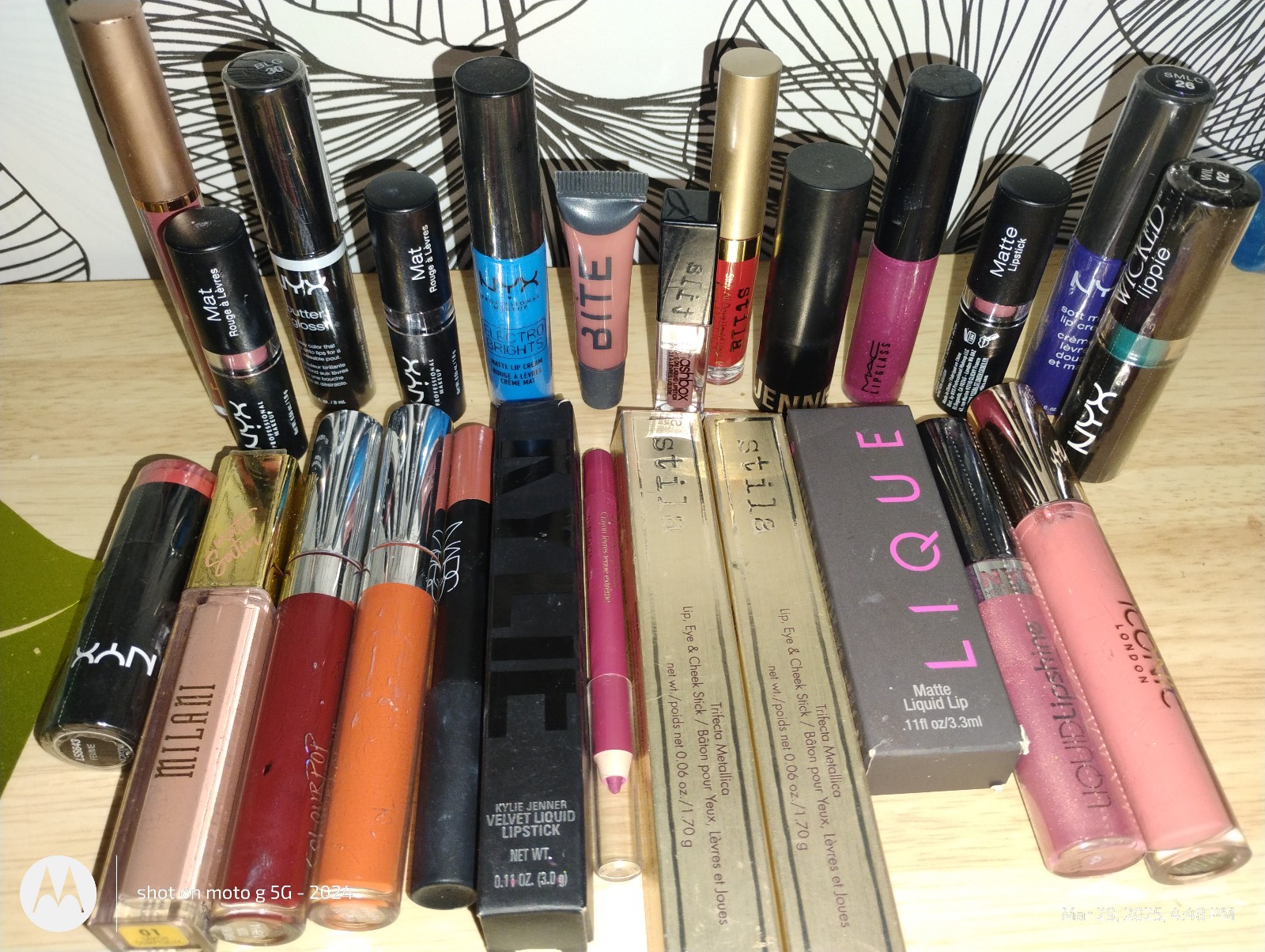 Lipstick lot