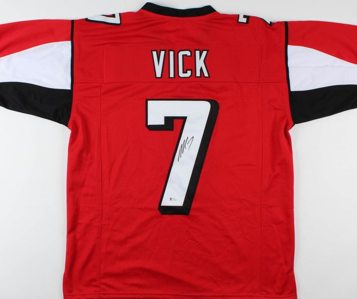 MICHAEL VICK Signed Jersey (Beckett C.