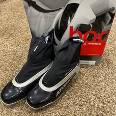 Atomic XCruise cross country ski boots size 8/9 brand in box