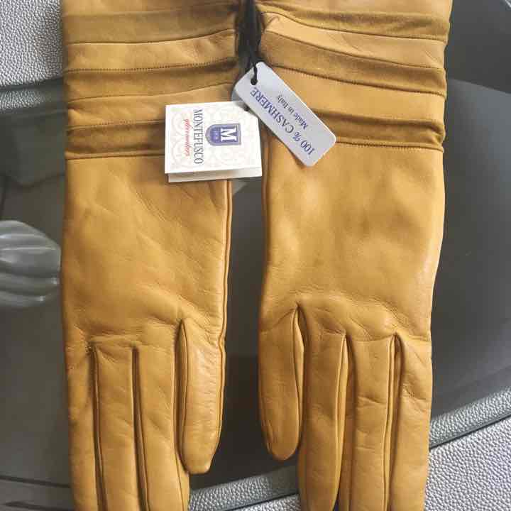 Italian leather gloves size 7