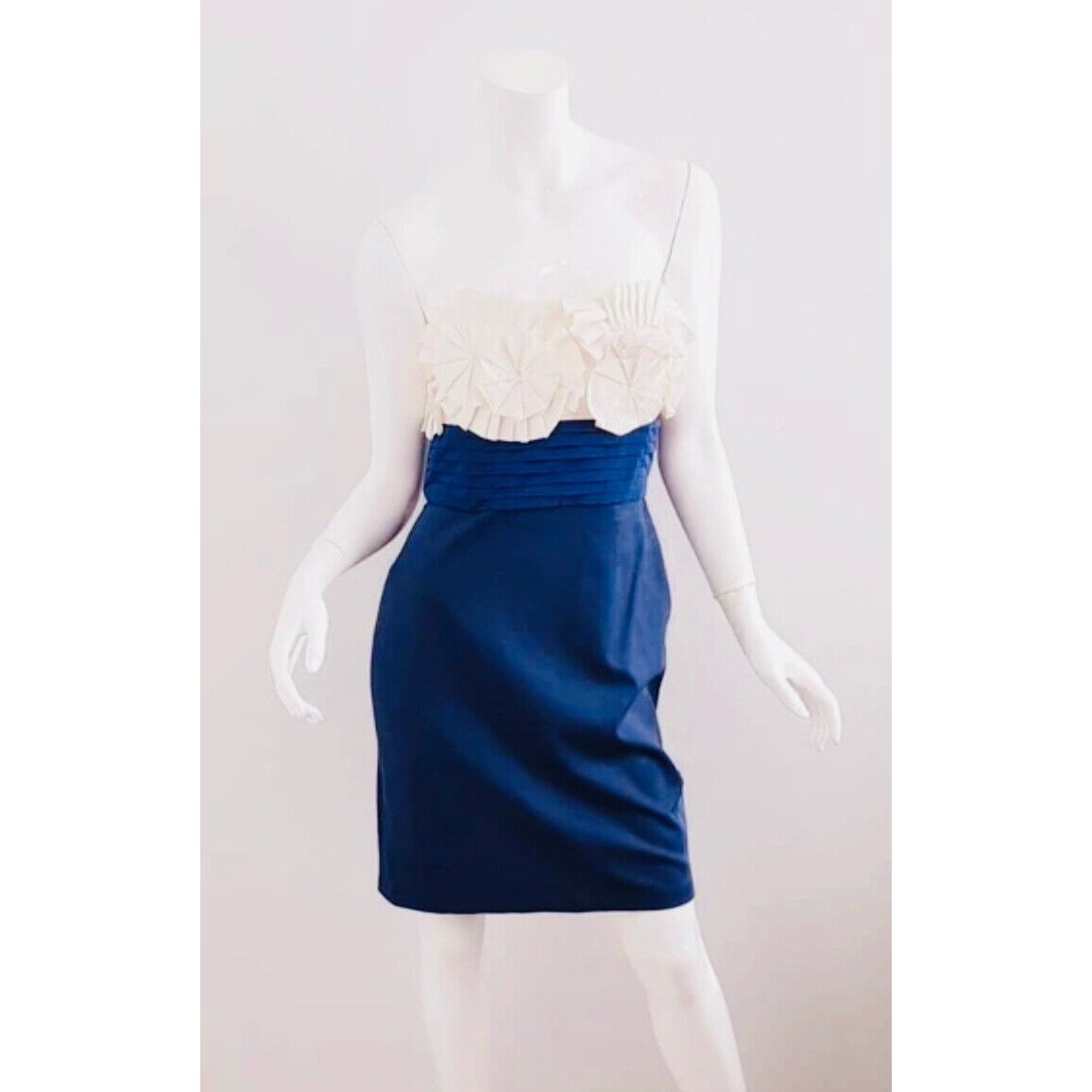 BCBGMAXAZRIA Strapless Dress Party Cocktail Navy Blue Floral Size 0