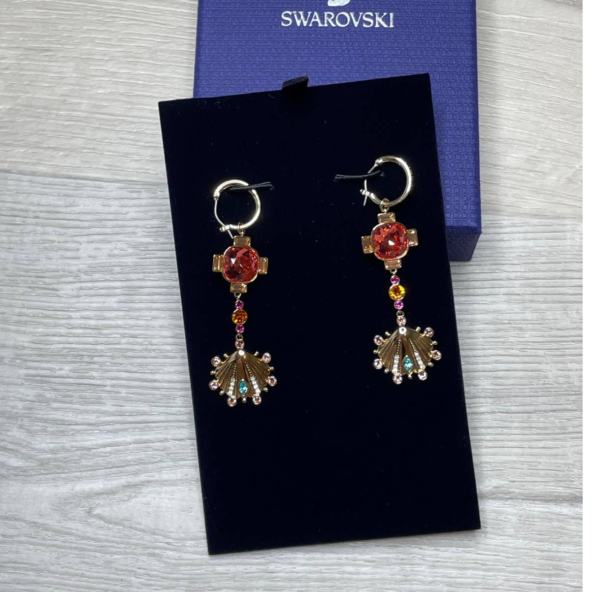 SWAROVSKI LUCKY GODDESS ピアス 新品未使用 正規品