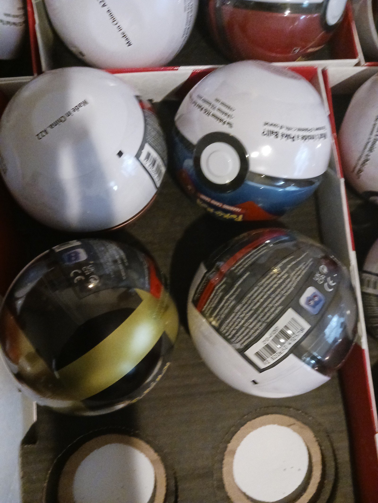 Pokemon cards pokemon tins x4 bundle