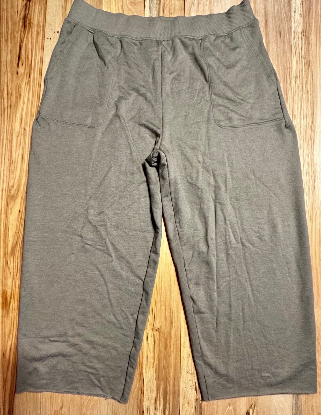 Womens Nike Yoga Luxe Cropped Fleece Sweats Pants
